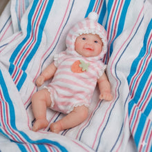 Load image into Gallery viewer, Pinky Reborn 6 Inch Mini Reborn Baby Dolls Full Silicone Baby Girl,Tiny Silicone Baby Dolls ，Mini Realistic Newborn Baby Doll with Clothes Set &amp; Feeding Accessories (Vivienne)
