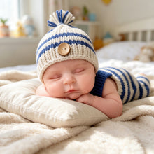 Cargar imagen en el visor de la galería, 18" Weighted Silicone Reborn Doll – 4KG Realistic Baby with Open Mouth &amp; Knitted Clothes
