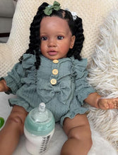 Laden Sie das Bild in den Galerie-Viewer, Reborn Toddler Dolls Black Girl Pippa 26 Inch 66 cm Big Eyes Realistic Reborn Baby Dolls Soft Cloth Body, African American Real Life Baby Doll, Lifelike Newborn Babies Doll Toy
