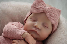 Load image into Gallery viewer, 19 Inch 48cm Newborn Baby Lifelike Reborn Baby Doll Real Looking Weighted Reborn Girl Doll Best Birthday For Girls Age 3
