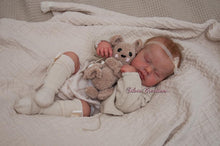 Carica l&#39;immagine nel visualizzatore di Gallery, 20 Inch Adorable Cuddly Lifelike Newborn Baby Dolls Sleeping Cuddly Realistic Reborn Baby Doll Girl Birthday Xmas Gift
