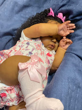 Load image into Gallery viewer, Pinky Reborn 19 inch Reborn Baby Doll American-Africa Newborn Sleepping Dolls with Rooted Black Hair Realistic Face Plush Body Collectible Doll Gifts For Kids

