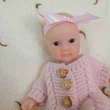 Load image into Gallery viewer, Pinky Reborn 8 Inch Mini Reborn Baby Dolls ，Full Silicone Baby Girl,Tiny Silicone Baby Dolls ，Mini Realistic Newborn Baby Doll Bettie with Clothes Set &amp; Feeding Accessories
