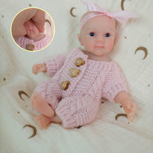 Load image into Gallery viewer, Pinky Reborn 8 Inch Mini Reborn Baby Dolls ，Full Silicone Baby Girl,Tiny Silicone Baby Dolls ，Mini Realistic Newborn Baby Doll Bettie with Clothes Set &amp; Feeding Accessories
