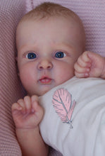 画像をギャラリービューアに読み込む, 19 Inch Lifelike Soft Silicone Reborn Baby Dolls Girl Real Life Cloth Body Realistic Newborn Toddler Lovely Doll Gift for kids 3+
