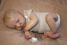 Загрузить изображение в средство просмотра галереи, 19inch Lifelike Lovely Reborn Baby Dolls Levi Realistic Sleeping Adorable Newborn Baby Dolls Gift for Kids
