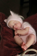 Carregar imagem no visualizador da galeria, Lifelike Reborn Baby Dolls LouLou Realistic Reborn Baby Doll That Looks Real 20 Inch Newborn Baby Dolls
