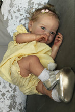 Загрузить изображение в средство просмотра галереи, 24inch LifelikeLovely Reborn Baby Doll Girl Realistic Looking Baby Doll Adorable Toddler Doll Toy
