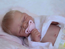 Laden Sie das Bild in den Galerie-Viewer, 18 Inch Lifelike Sleeping Realistic Newborn Baby Dolls Silicone Full Body Real Lovely Reborn Baby Doll Girl Birthday Xmas Gift for Kids Age 3+
