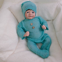 Laden Sie das Bild in den Galerie-Viewer, Reborn Baby Dolls 18 Inch 48CM Realistic Newborn Baby Dolls with Hand Root Hair Soft Body Silicone Baby Dolls That Look Real Toy for Kids Age 3+
