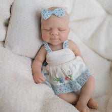 Load image into Gallery viewer, Pinky Reborn Silicone Reborn Baby Dolls, 8inch Solid Silicone Full Body Baby Doll Charlie Super Soft Squishy Elastic Platinum Silicone Weighted 320 Grams Gift for Collectors &amp; Kids Ages 3+
