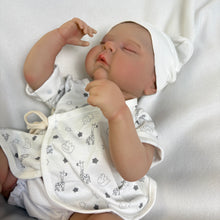 Laden Sie das Bild in den Galerie-Viewer, 20" Realistic Full Vinyl Sleeping Baby Doll "Peaches" – Lifelike 3D Skin Texture, Hand-Painted Hair &amp; Animal Print Outfit for Collectors
