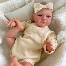 Carica l&#39;immagine nel visualizzatore di Gallery, 20 Inch Cuddly Reborn Baby Doll  Cloth Body Lifelike Lovely Newborn Baby Doll Girl
