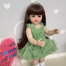 Carica l&#39;immagine nel visualizzatore di Gallery, 22 Inch Adorable Newborn Baby Doll Lovely Reborn Girl Silicone Doll Full Body Baby Dolls Girl

