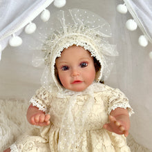 Carica l&#39;immagine nel visualizzatore di Gallery, 24 inch Handmade Realistic Reborn Baby Dolls Girl Adorable Lifelike Cloth Body Baby Doll Gift for Kids
