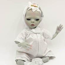 Carregar imagem no visualizador da galeria, ALIEN dolls Halloween costume
