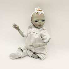 Carregar imagem no visualizador da galeria, ALIEN dolls Halloween costume
