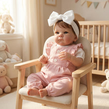 画像をギャラリービューアに読み込む, 18 Inch Reborn Baby Girl Doll 2 Styles Full Vinyl  Cloth Body 1.2kg Weighted Realistic Newborn Doll with Magnetic Pacifier, Bottle, Diaper &amp; Outfit
