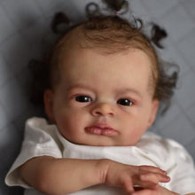 Laden Sie das Bild in den Galerie-Viewer, 20 Inch Realistic Reborn Baby Doll Girl Soft Silicone Vinyl Cotton Body Lifelike Newborn Baby Doll
