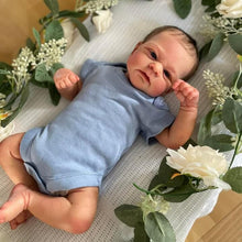 Laden Sie das Bild in den Galerie-Viewer, 17inch Adorable Realistic Reborn Baby Dolls Elijah Soft Silicone Lifelike Newborn Baby Doll Xmas Birthday Gift
