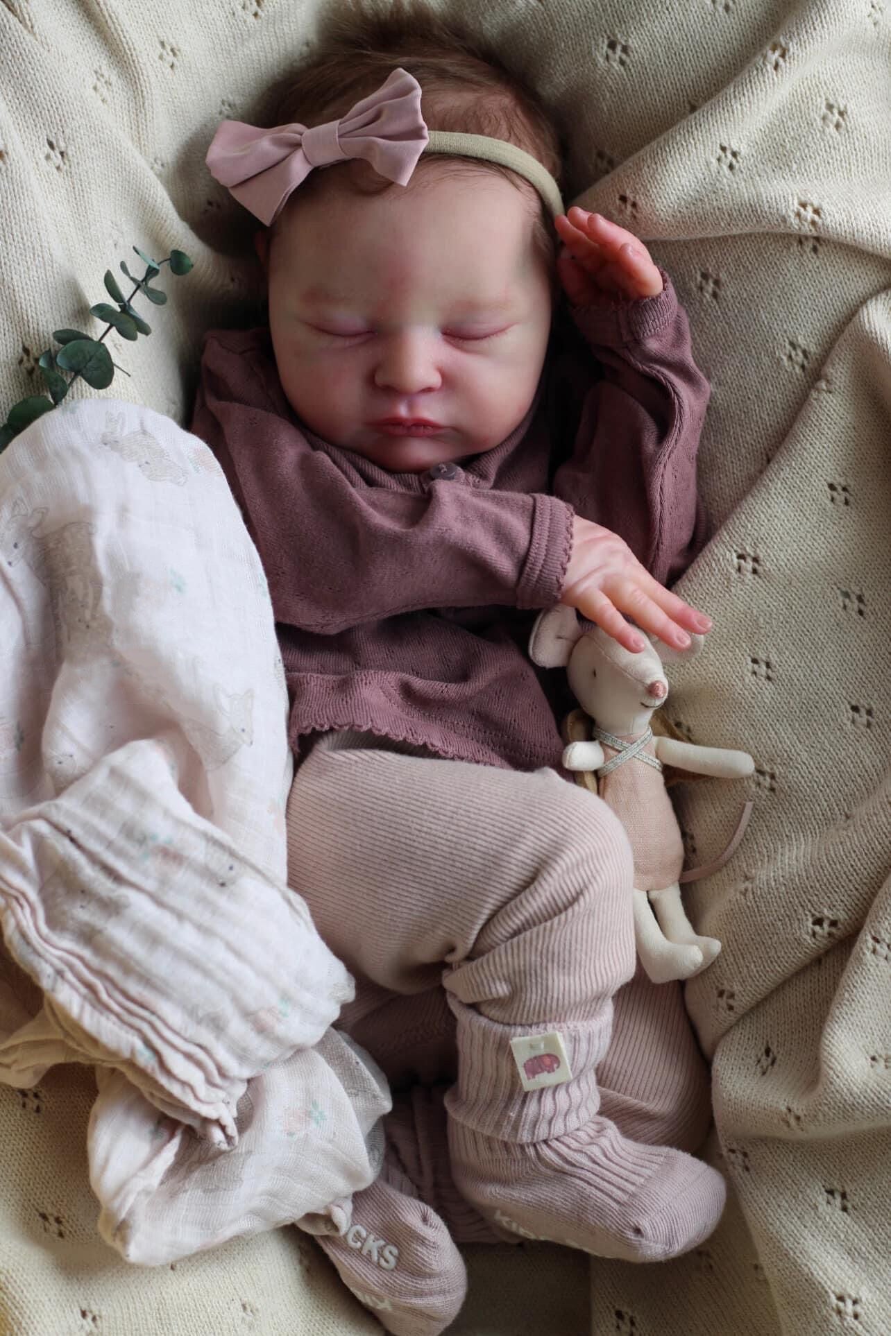 19 Inch Realistic Reborn Baby Dolls Sleeping Soft Silicone Reborn