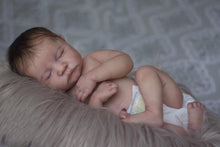 Carica l&#39;immagine nel visualizzatore di Gallery, 19 Inch Sleeping Adorable Reborn Baby Girl Dolls Preemie Lifelike Newborn Baby Doll Toddler
