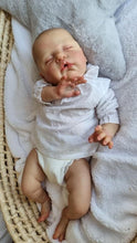 Load image into Gallery viewer, 22 inch Sleeping Lifelike Reborn Baby Doll Girl Handmade Realistic Cuddly Baby Dolls Gift for Kids
