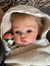 画像をギャラリービューアに読み込む, 19 Inch Adorable Lifelike Baby Dolls Realistic Baby Dolls Girl Lovely Blue Eyes Cloth Body Baby Doll
