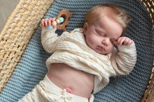 Laden Sie das Bild in den Galerie-Viewer, 20 Inch Lifelike Newborn Baby Dolls Full Body Cuddly Reborn Baby Doll Realistic Baby Doll Girl Birthday Xmas Gift for Kids
