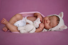 Carica l&#39;immagine nel visualizzatore di Gallery, 20 inch Adorable Sleeping Lifelike Reborn Baby Dolls LouLou Realistic Cuddly Newborn Baby Dolls Gift for Kids

