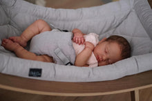 Carica l&#39;immagine nel visualizzatore di Gallery, Realistic Reborn Baby Doll Sleeping Silicone Baby Doll Girl 20 Inch Real Life Newborn Baby Doll LouLou
