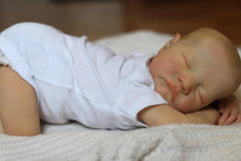 画像をギャラリービューアに読み込む, 19 inch Sleeping Lifelike Reborn Baby Dolls Levi Realistic Newborn Baby Doll Cuddly Silicone Vinyl Baby Dolls Girl Gift
