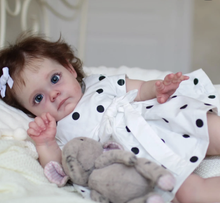 Carregar imagem no visualizador da galeria, 24inch Lovely Lifelike Reborn Toddler Girl Cloth Body Realistic Newborn Baby Doll Gift Toys for Kids
