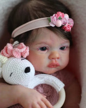 Carregar imagem no visualizador da galeria, 18 inch Lovely Lifelike Reborn Baby Doll Realistic Soft Silicone Newborn Baby Dolls Girl Adorable Toddler Baby Dolls Girl
