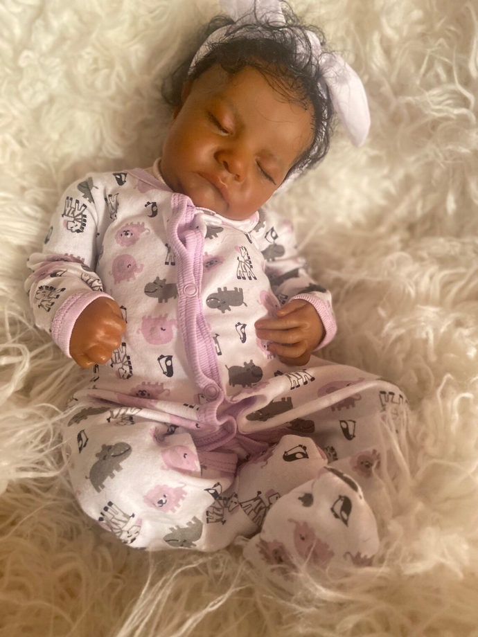 19 Inch Adorable Real Reborn Baby Dolls Levi Sleeping Lifelike Reborn Baby Girl Doll Cloth Body Black African American Realistic Reborn Baby Doll Birthday Gift for kids 3+