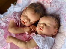 Carregar imagem no visualizador da galeria, 18 Inch Lovely Sleeping Reborn Baby Dolls Girls Twins Soft Silicone Cuddly Lifelike Reborn Baby Dolls Realistic Newborn Baby Dolls Girls Twins Gift for Kids
