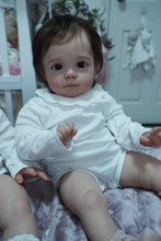 Laden Sie das Bild in den Galerie-Viewer, 24 Inch Weighted Reborn Baby Doll Realistic Reborn Toddler Doll Lifelike Newborn Baby Doll Girls
