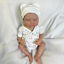 Laden Sie das Bild in den Galerie-Viewer, 20" Realistic Full Vinyl Sleeping Baby Doll "Peaches" – Lifelike 3D Skin Texture, Hand-Painted Hair &amp; Animal Print Outfit for Collectors
