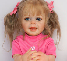 Загрузить изображение в средство просмотра галереи, Realistic Looking Reborn Baby Doll Girl Handmade Lifelike Newborn Baby Dolls Soft Silicone Vinyl Full Body Reborn Babies
