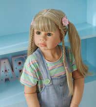Carregar imagem no visualizador da galeria, 39 Inch Masterpiece Doll Big Size Standing Reborn Toddler Girl Jennifer
