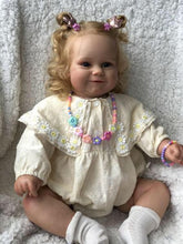 画像をギャラリービューアに読み込む, 24 Inch Cuddly Reborn Toddler Girl Maddie Soft Silicone Cloth Body Reborn Baby Doll Newborn Cuddly Baby Doll That Look Real Gift for Kids
