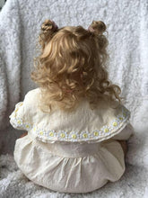 Laden Sie das Bild in den Galerie-Viewer, 24 Inch Cuddly Reborn Toddler Girl Maddie Soft Silicone Cloth Body Reborn Baby Doll Newborn Cuddly Baby Doll That Look Real Gift for Kids
