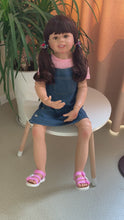 Carregar e reproduzir vídeo no visualizador da galeria, 39 Inch Masterpiece Doll Big Size Standing Reborn Baby Girl Toddler Eunice
