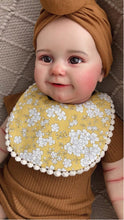 Carregar imagem no visualizador da galeria, 24 Inch Reborn Toddler Doll Girl Cuddly Silicone Reborn Baby Doll Lifelike Newborn Realistic Baby Doll

