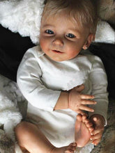 Carregar imagem no visualizador da galeria, 22 Inch Weighted Cloth Body Realistic Looking Reborn Toddler Doll Soft Silicone Lifelike Newborn Baby Doll Boy
