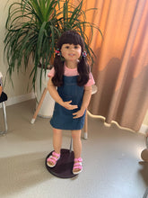 Carregar imagem no visualizador da galeria, 39 Inch Masterpiece Doll Big Size Standing Reborn Baby Girl Toddler Eunice
