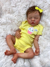 画像をギャラリービューアに読み込む, 18 Inch Real Looking Reborn Baby Dolls Silicone Soft Vinyl Lifelike Sleeping Newborn Baby Girl
