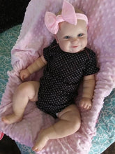 Carica l&#39;immagine nel visualizzatore di Gallery, 20 Althea Reborn Baby Doll Silicone Simulation Handmade Newborn Doll Girl Maddie Reborn
