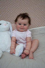 Загрузить изображение в средство просмотра галереи, 20&quot; Realistic Newborn Baby Doll Alva Soft Silicone Reborn Baby Dolls Simulation Child Gift
