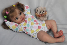 Carica l&#39;immagine nel visualizzatore di Gallery, 17 Inches Cute Reborn Newborn Baby Doll Lifelike Cuddly Doll Popular Handmade Reborn Babies Doll
